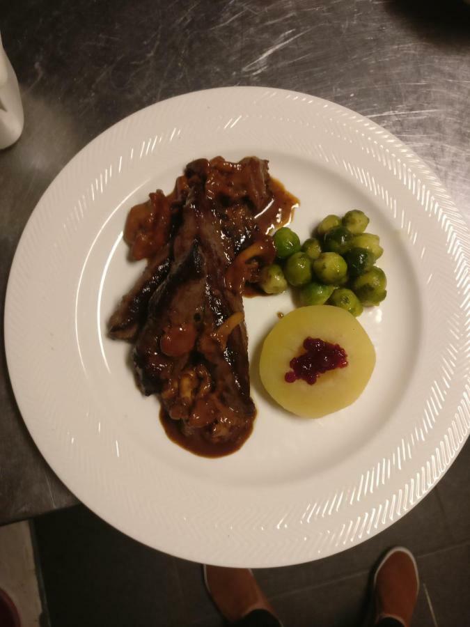 B&B Restaurant Le Pernollet Evionnaz 外观 照片